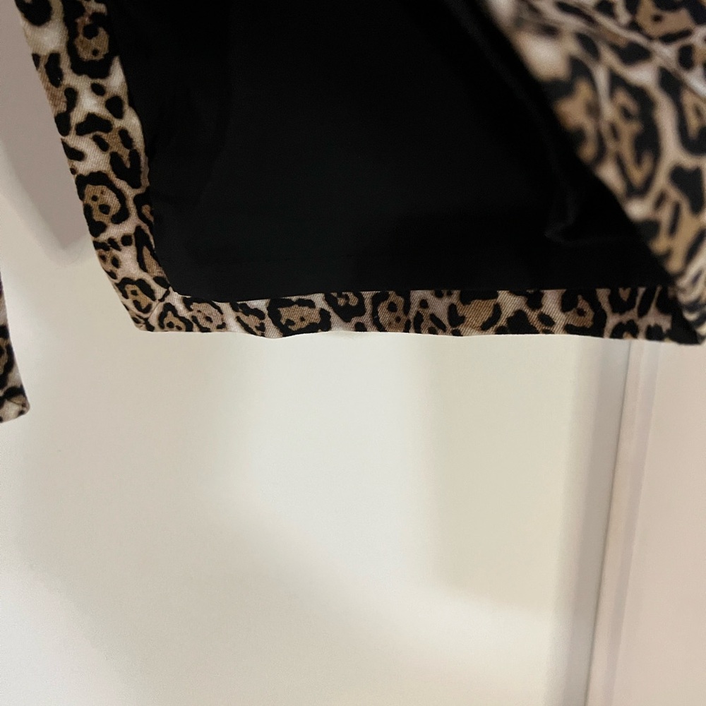 White House Black Market Women's 6 Leopard Print Stretch Lined Pencil Skirt - Picture 3 of 7